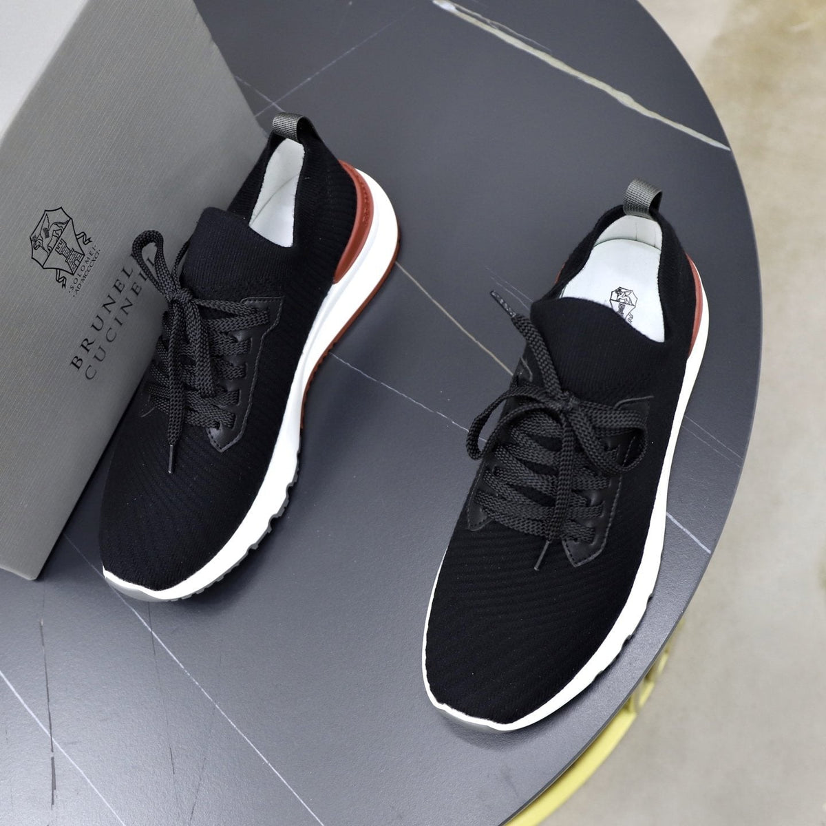 Brunello Cucinelli Men's Textured Low-Top Sneakers